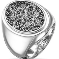 Signet Ring Love Knot